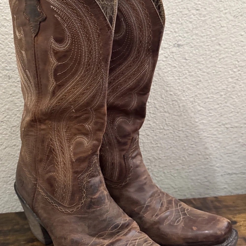 Ariat Lively western boot leather size 8.5